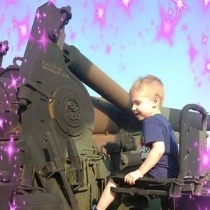 Meet your Posher, April